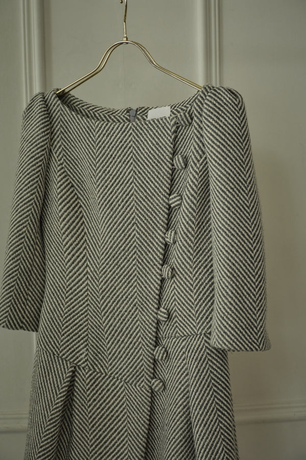 9/8 19時予約開始<br>Sculpted Asymmetric Mini one piece <br> -Gray-
