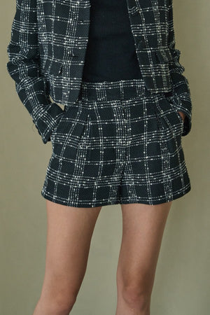 Tweed Check Shorts <br> -Black check-