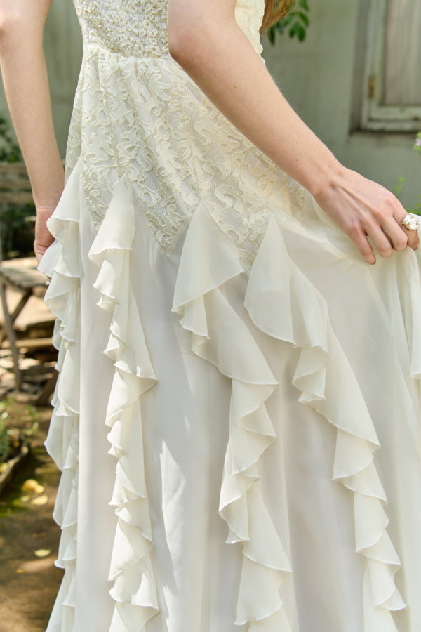 Ruffle Flow Dress <br> -Ivory-