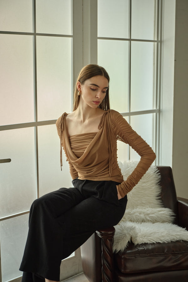 9/8 19時予約開始<br>Ribbon Shoulder Draped Top <br> -Mocha-