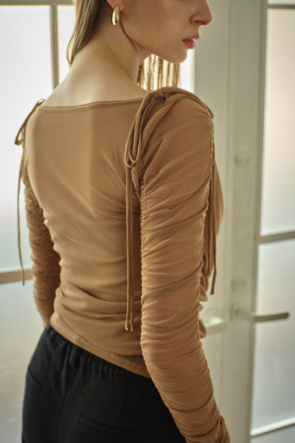 9/8 19時予約開始<br>Ribbon Shoulder Draped Top <br> -Mocha-