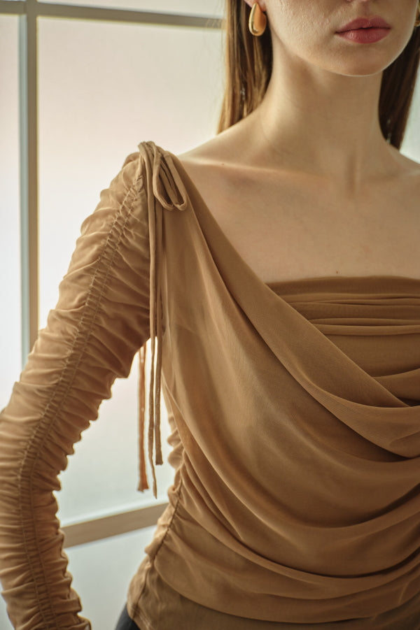 9/8 19時予約開始<br>Ribbon Shoulder Draped Top <br> -Mocha-