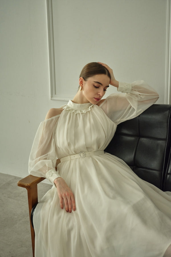 9/8 19時予約開始<br>Open Shoulder Lace Dress <br> -Off white-
