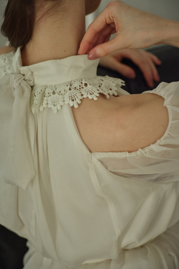 9/8 19時予約開始<br>Open Shoulder Lace Dress <br> -Off white-