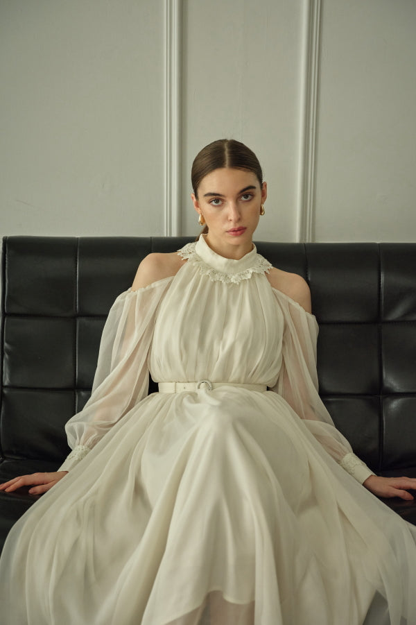 9/8 19時予約開始<br>Open Shoulder Lace Dress <br> -Off white-