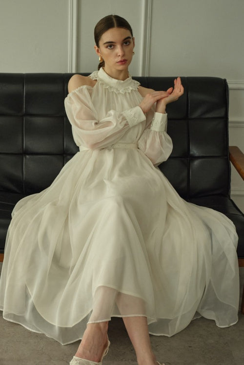 9/8 19時予約開始<br>Open Shoulder Lace Dress <br> -Off white-