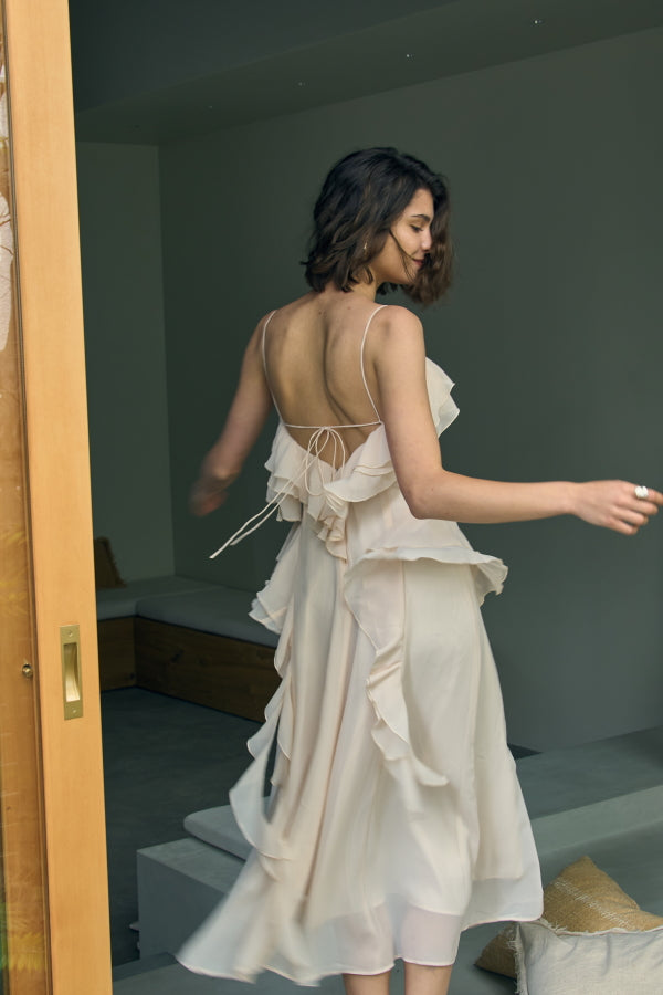 【eradie エラディエ】ラッフルシフォンワンピース アイボリー Raffle Shifon one-piece -Ivory- – ERADIE