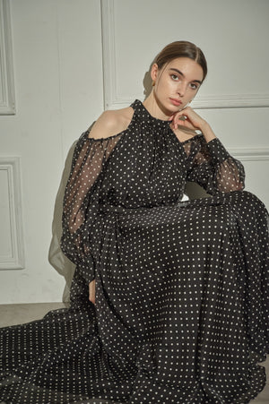 9/8 19時予約開始<br>Open Shoulder Dot Dress <br> -Black DOT-