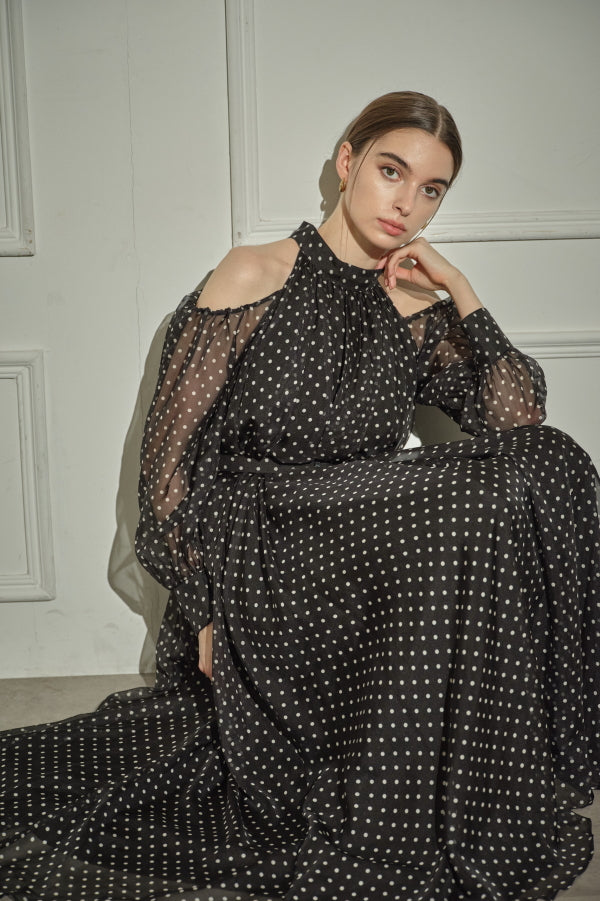 9/8 19時予約開始<br>Open Shoulder Dot Dress <br> -Black DOT-