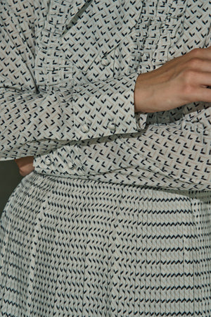 Classic Pleated One-piece  <br> -Ｗhite-