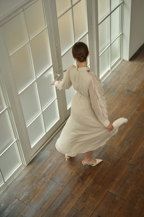 9/8 19時予約開始<br>Sheer Cascade Shirt One-piece <br> -Ivory-
