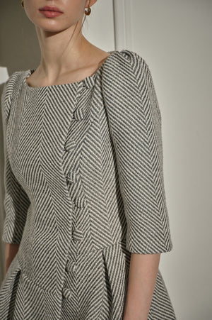 9/8 19時予約開始<br>Sculpted Asymmetric Mini one piece <br> -Gray-