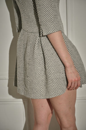 9/8 19時予約開始<br>Sculpted Asymmetric Mini one piece <br> -Gray-