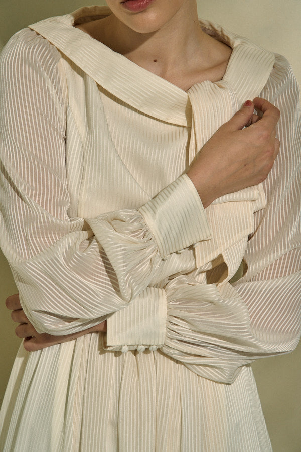 Asymmetrical Tie Satin Dress  <br> -Off white-