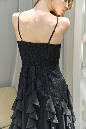 Ruffle Flow Dress <br> -Black-