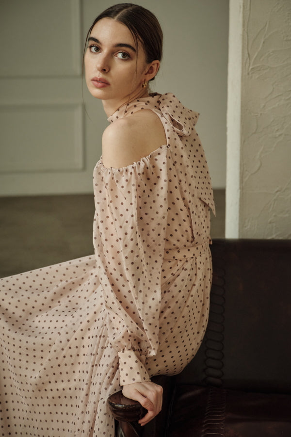 9月8日19時予約開始　Open Shoulder Dot Dress <br> -Mauve DOT-