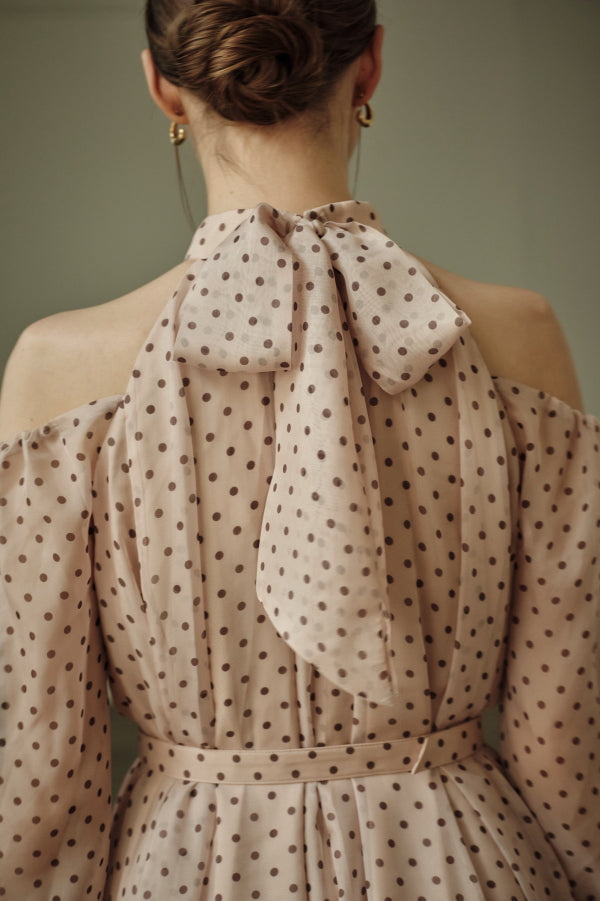 9月8日19時予約開始　Open Shoulder Dot Dress <br> -Mauve DOT-
