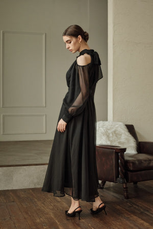 9/8 19時予約開始<br>Open Shoulder Lace Dress <br> -Black-