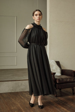 9/8 19時予約開始<br>Open Shoulder Lace Dress <br> -Black-