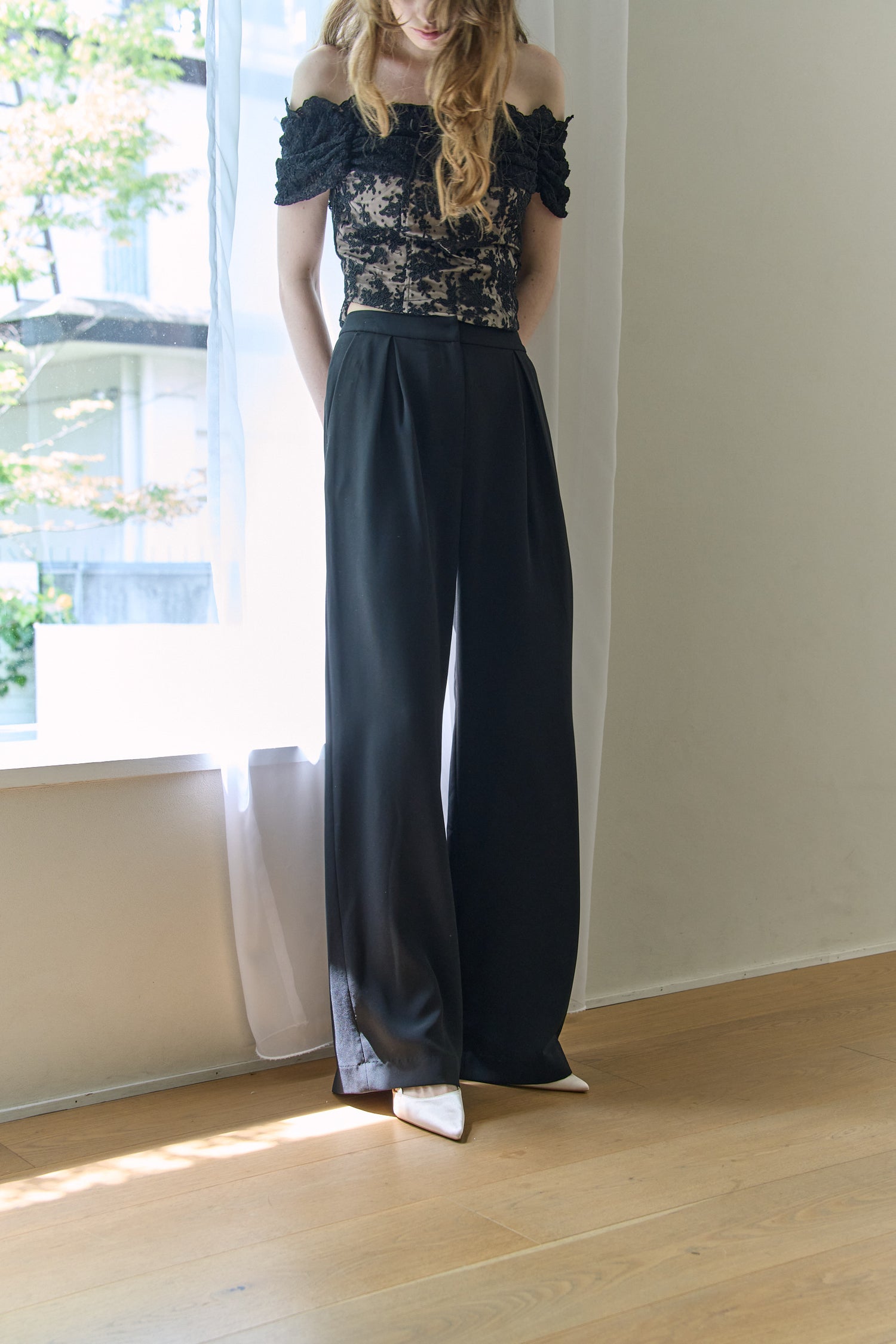 Inverted Tuck Flow Wide Pants <br> -Black / 2size-