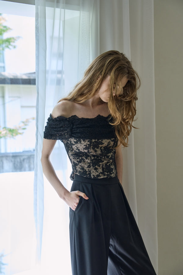 Lace Off-Shoulder Top <br> -Black-