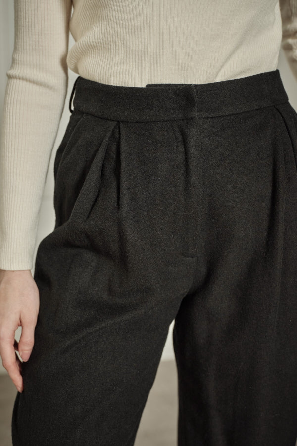 9/8 19時予約開始<br>Wool Blend Semi-Wide Pants <br> -Black / 2size-