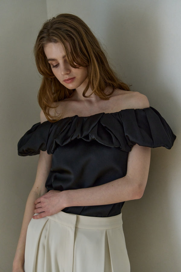 Satin Cape Top <br> -Black-