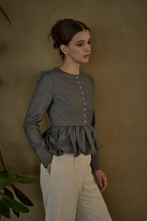 Bloom Pepulum Top <br> -Gray-