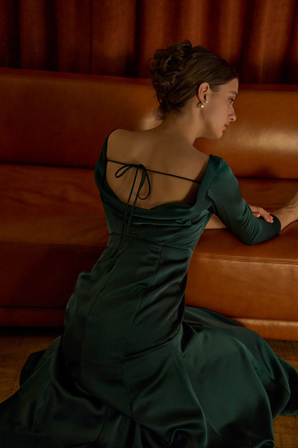 予約商品 <br>Satin Drape-Back Dress <br> -Green-