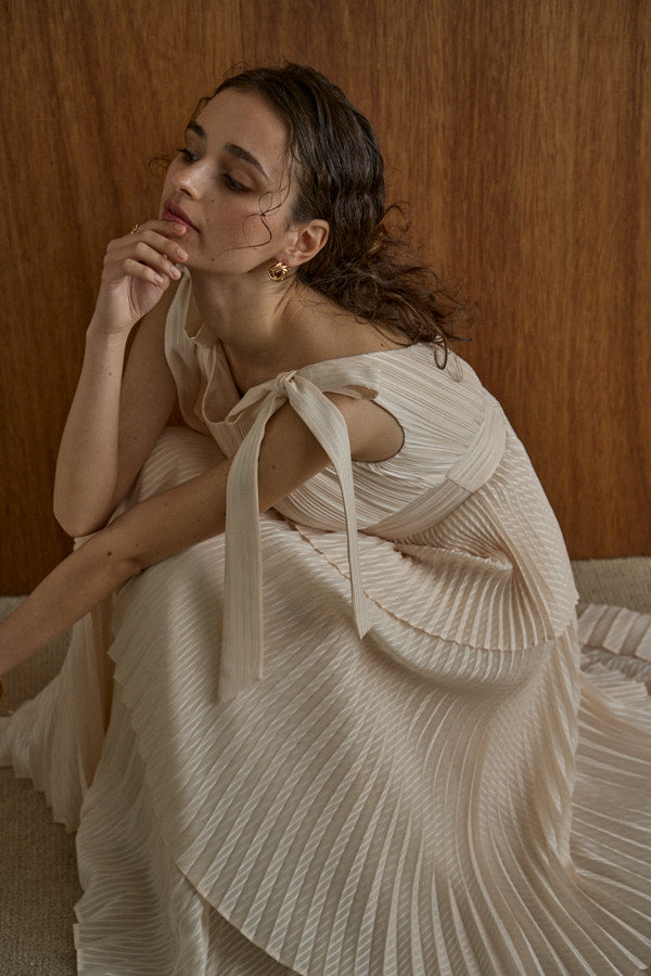 Pleated tiered dress -Ecru- – ERADIE