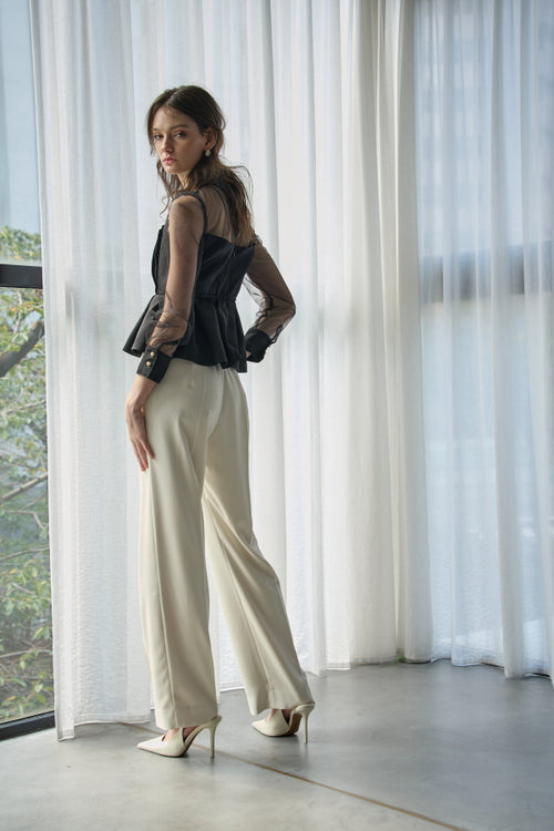 Center tack press straight pants  <br> -Off-