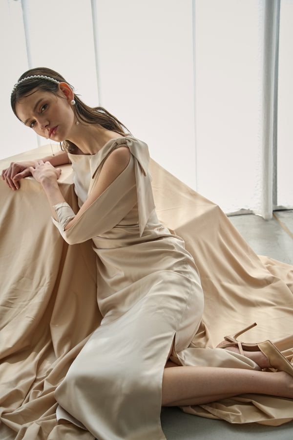 Shoulder Ribbon Satin Drape one piece <br> -Champagne.BEG-
