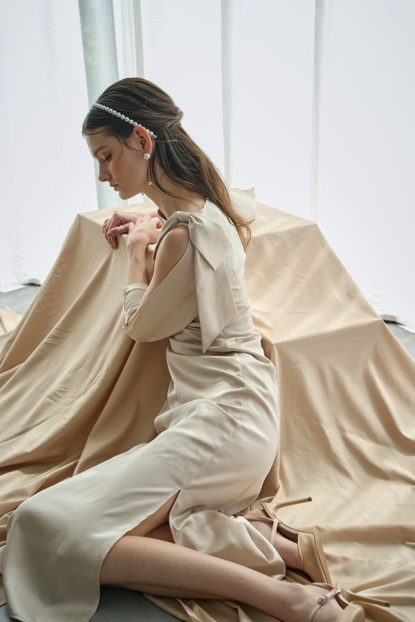 Shoulder Ribbon Satin Drape one piece <br> -Champagne.BEG-