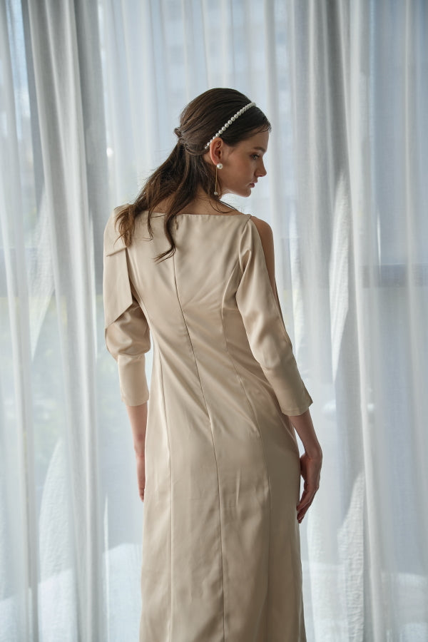 Shoulder Ribbon Satin Drape one piece <br> -Champagne.BEG-